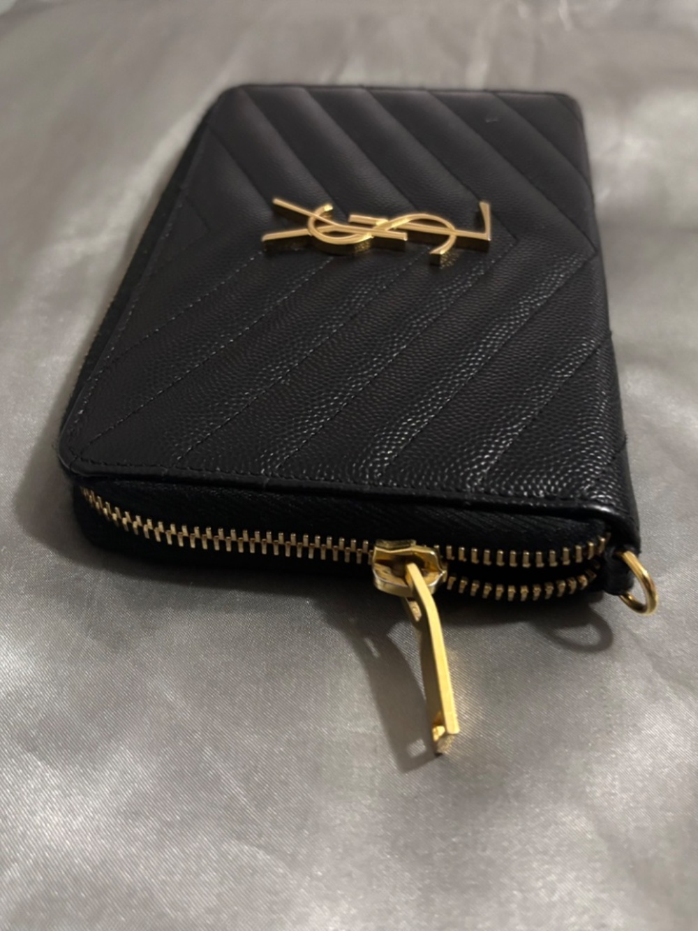 YSL Wallet - Picture 2 of 7